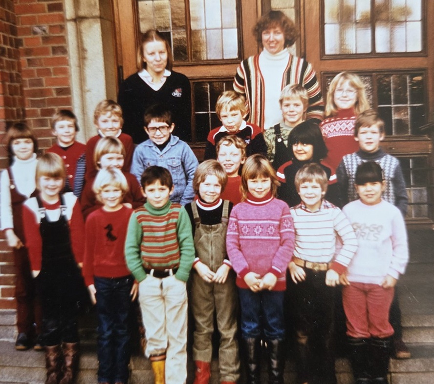 Klassenfoto_von_1981_1aweb.jpg